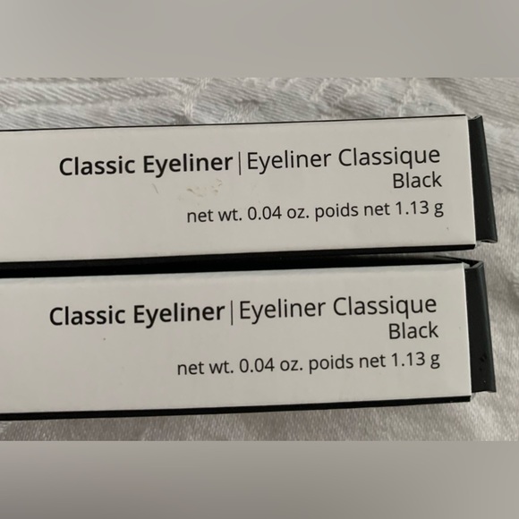 2 Gabriel Classic Eyeliners Black - Picture 2 of 4